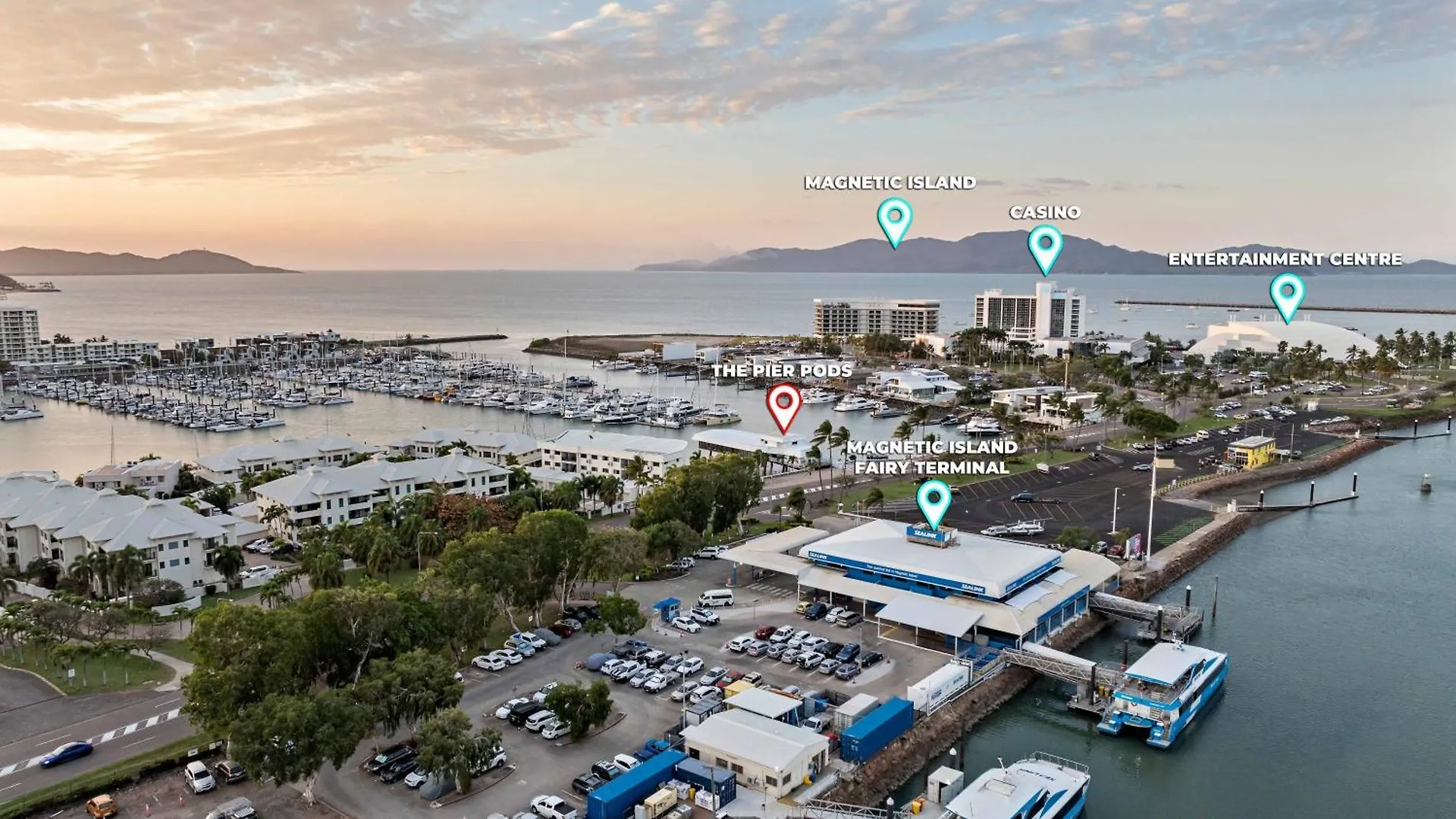 Capsule hotel The Pier Pods On The Water- 50M From Townsville Bus Terminal And Ferry Terminal- Passport Id Requried